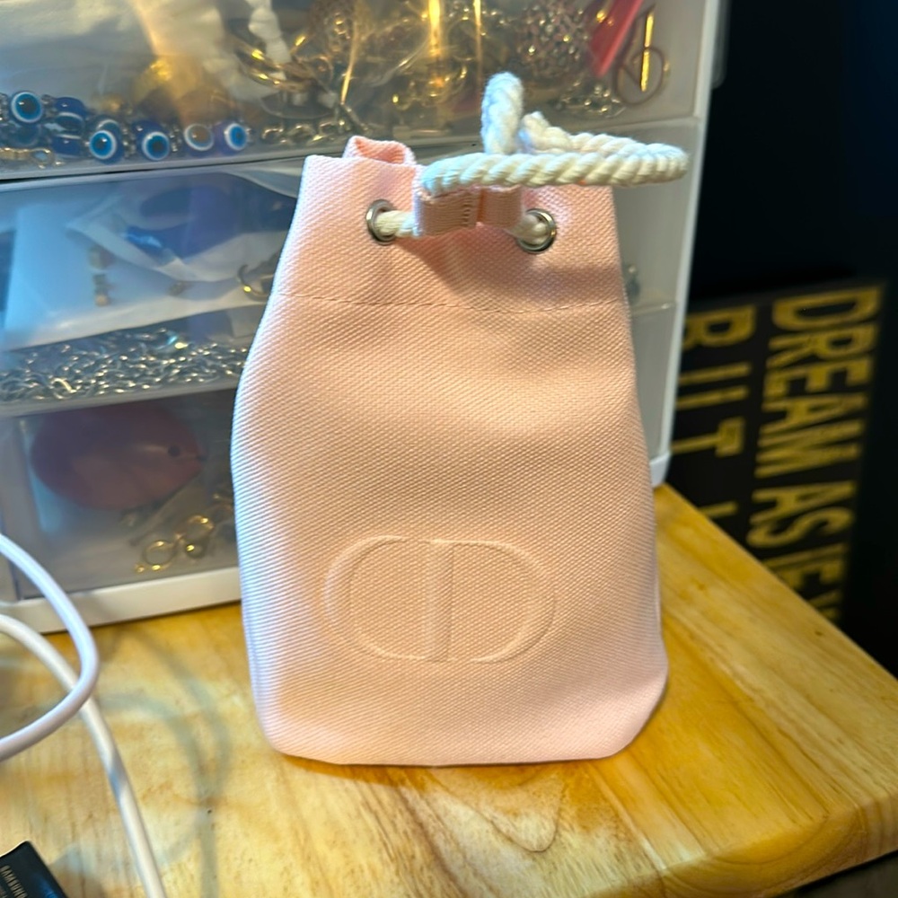 Christian Dior Pouche